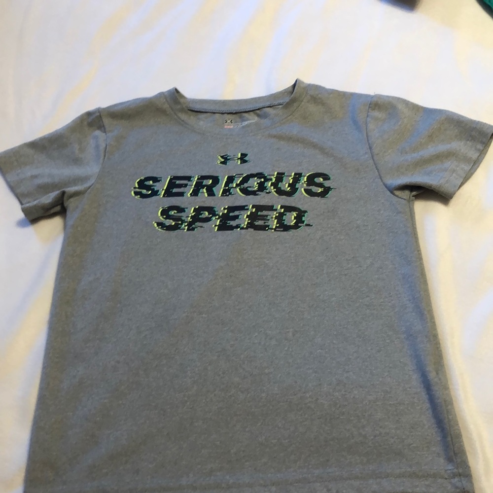 Boys UA shirt